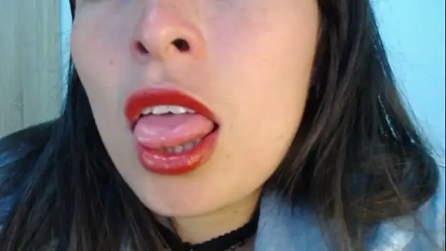 Snapshot of Alexandrasaenz chatting on 03/16/25, 12:23 Alexandrasaenz online show from 03/16/25, 12:23