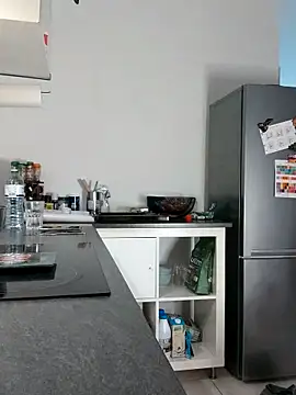 clara-francaise online show from 09/18/25, 06:43