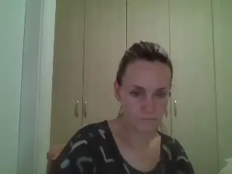 Snapshot of Annylove1 chatting on 02/15/25, 12:15 Annylove1 online show from 02/15/25, 12:15