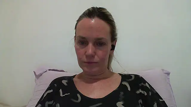 Snapshot of Annylove1 chatting on 02/16/25, 11:59 Annylove1 online show from 02/16/25, 11:59