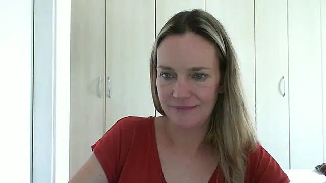 Snapshot of Annylove1 chatting on 02/21/25, 04:26 Annylove1 online show from 02/21/25, 04:26