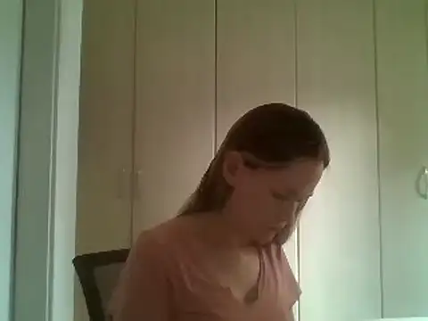 Snapshot of Annylove1 chatting on 03/06/25, 10:52 Annylove1 online show from 03/06/25, 10:52