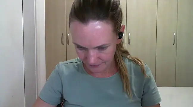 Snapshot of Annylove1 chatting on 03/12/25, 09:56 Annylove1 online show from 03/12/25, 09:56