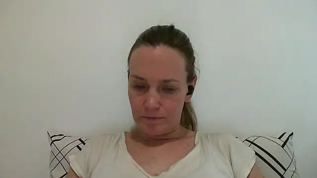 Snapshot of Annylove1 chatting on 03/17/25, 09:45 Annylove1 online show from 03/17/25, 09:45