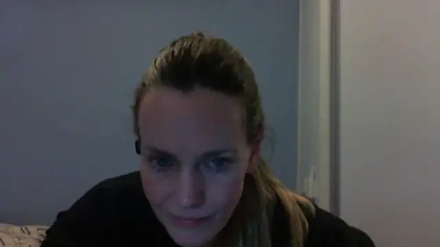 Snapshot of Annylove1 chatting on 09/25/25, 10:57 Annylove1 online show from 09/25/25, 10:57