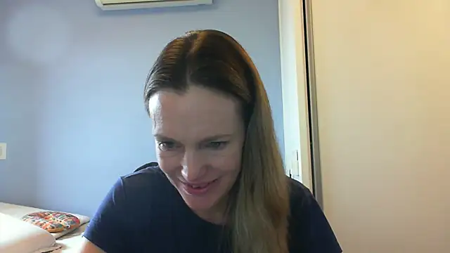 Snapshot of Annylove1 chatting on 10/07/25, 10:56 Annylove1 online show from 10/07/25, 10:56