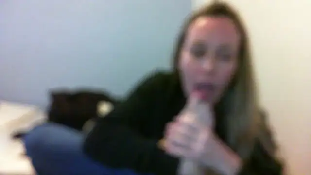 Snapshot of Annylove1 chatting on 10/10/25, 11:04 Annylove1 online show from 10/10/25, 11:04