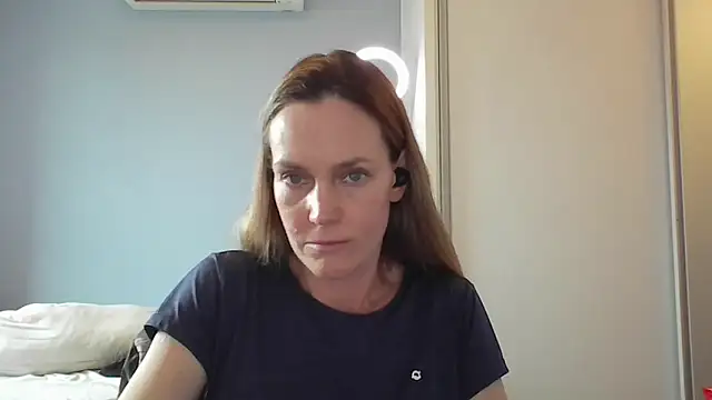 Snapshot of Annylove1 chatting on 11/24/25, 03:45 Annylove1 online show from 11/24/25, 03:45