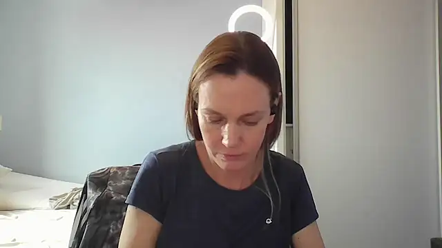 Snapshot of Annylove1 chatting on 11/27/25, 03:36 Annylove1 online show from 11/27/25, 03:36