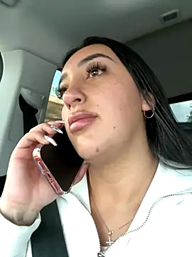 Snapshot of Hannahoff chatting on 12/20/25, 08:16 Hannahoff online show from 12/20/25, 08:16