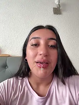 Snapshot of Hannahoff chatting on 01/09/26, 09:38 Hannahoff online show from 01/09/26, 09:38