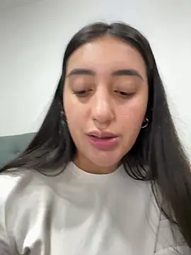 Snapshot of Hannahoff chatting on 02/26/26, 04:11 Hannahoff online show from 02/26/26, 04:11