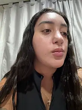 Snapshot of Hannahoff chatting on 03/07/26, 04:42 Hannahoff online show from 03/07/26, 04:42