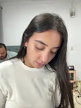 Snapshot of Hannahoff chatting on 03/11/26, 02:17 Hannahoff online show from 03/11/26, 02:17