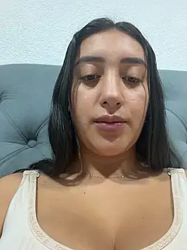 Snapshot of Hannahoff chatting on 03/30/26, 01:50 Hannahoff online show from 03/30/26, 01:50