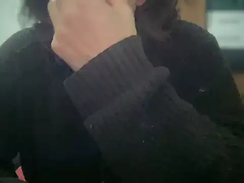 Snapshot of ALPHANDRE chatting on 01/05/26, 05:27 ALPHANDRE online show from 01/05/26, 05:27