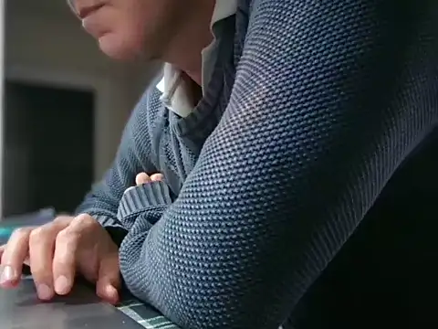 Snapshot of ALPHANDRE chatting on 01/15/26, 09:14 ALPHANDRE online show from 01/15/26, 09:14