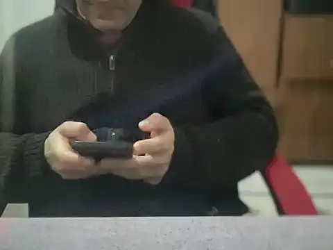 Snapshot of ALPHANDRE chatting on 02/01/26, 08:51 ALPHANDRE online show from 02/01/26, 08:51