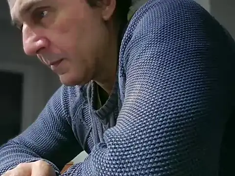 Snapshot of ALPHANDRE chatting on 02/04/26, 07:09 ALPHANDRE online show from 02/04/26, 07:09