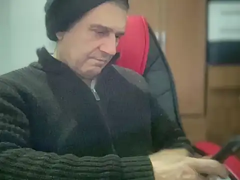 Snapshot of ALPHANDRE chatting on 02/08/26, 06:33 ALPHANDRE online show from 02/08/26, 06:33