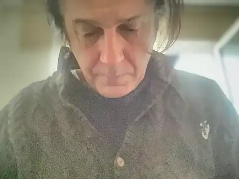 Snapshot of ALPHANDRE chatting on 02/12/26, 07:36 ALPHANDRE online show from 02/12/26, 07:36