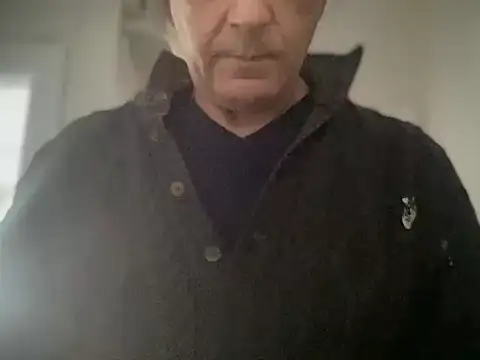 Snapshot of ALPHANDRE chatting on 03/06/26, 08:11 ALPHANDRE online show from 03/06/26, 08:11