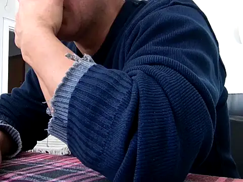 Snapshot of ALPHANDRE chatting on 03/11/26, 08:53 ALPHANDRE online show from 03/11/26, 08:53