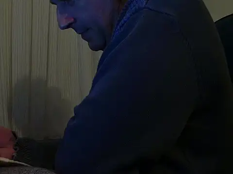 Snapshot of ALPHANDRE chatting on 04/08/26, 06:52 ALPHANDRE online show from 04/08/26, 06:52