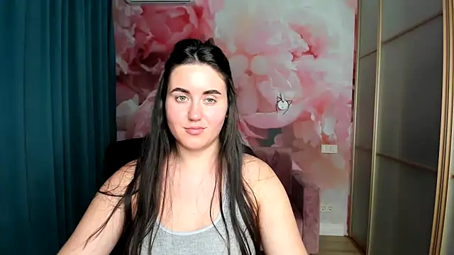 Roxie Bradley online show from 12/14/24, 07:46