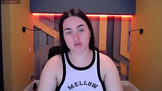 Roxie Bradley online show from 12/21/24, 06:52