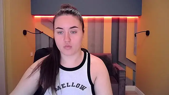 Roxie Bradley online show from 12/22/24, 07:11