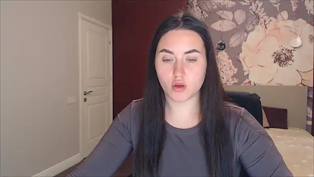 Roxie Bradley online show from 12/27/24, 08:56