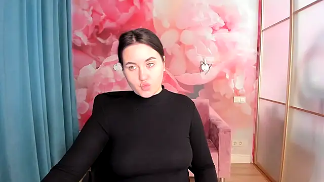 Roxie Bradley online show from 12/28/24, 07:22