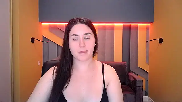 Roxie Bradley online show from 02/08/25, 07:48