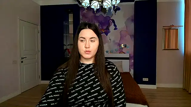 Roxie Bradley online show from 02/11/25, 06:40