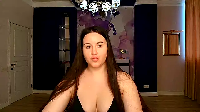 Roxie Bradley online show from 03/17/25, 07:02