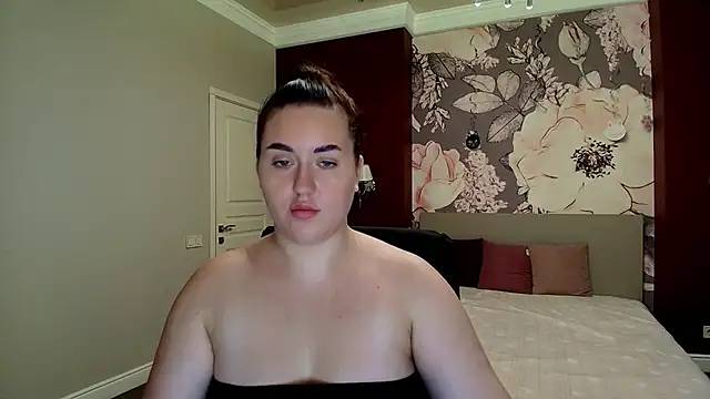 Roxie Bradley online show from 09/30/25, 06:18