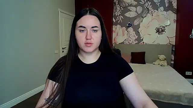 Snapshot of Roxie_Bradley chatting on 07/14/26, 05:34 Roxie Bradley online show from 07/14/26, 05:34