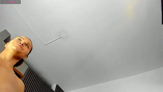 Snapshot of Sinthia_Collins chatting on 03/06/25, 12:09 Sinthia Collins online show from 03/06/25, 12:09