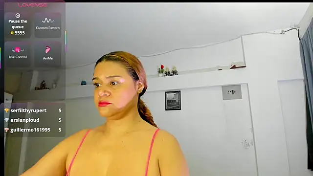 Snapshot of Sinthia_Collins chatting on 10/09/25, 11:19 Sinthia Collins online show from 10/09/25, 11:19