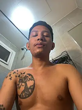 Snapshot of xlovercum chatting on 02/12/26, 02:01 xlovercum online show from 02/12/26, 02:01