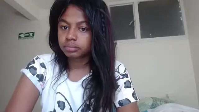 charlott7 online show from 12/31/24, 12:25