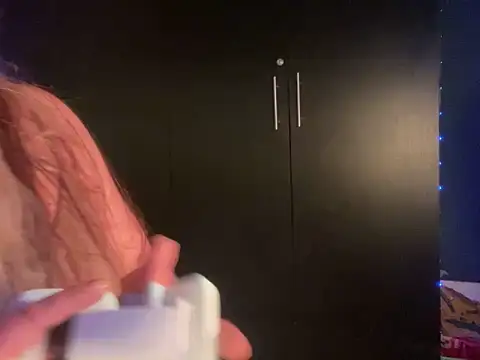 Im sophiie online show from 01/05/25, 09:15