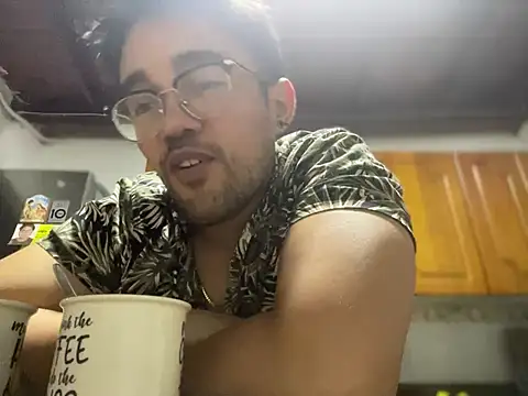 Im sophiie online show from 01/19/25, 05:58