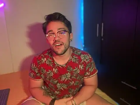 Im sophiie online show from 01/26/25, 08:57