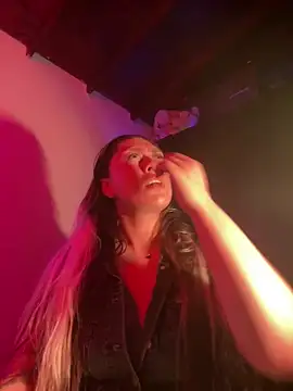 Im sophiie online show from 02/12/25, 07:23