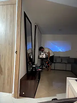 Im sophiie online show from 02/17/26, 06:54