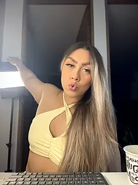 Im sophiie online show from 02/24/26, 06:55