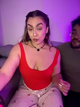 Im sophiie online show from 05/19/26, 07:04