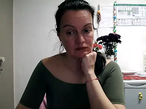 LoveNBloom online show from 03/08/25, 06:16